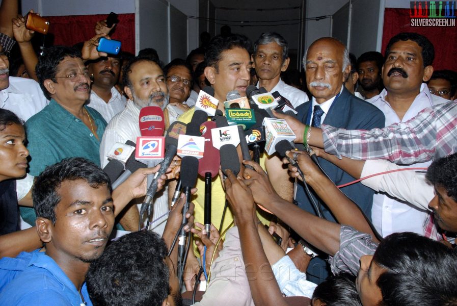 Kamal Haasan casting his vote in the Film Chamber Elections