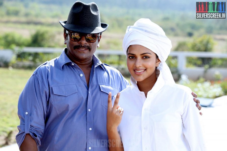 Kathai Thiraikathai Vasanam Iyakkam Working Stills with R Parthiepan, Amala Paul, Arya