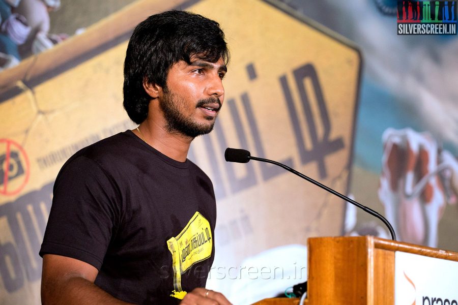 Actor Vishnu Vishal at the Mundasupatti Press Meet