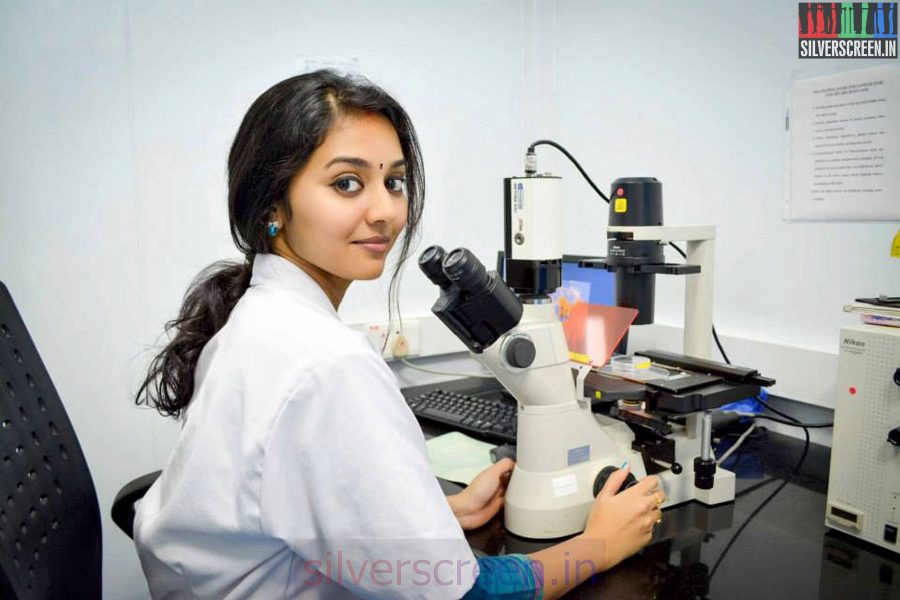 Scientist Vidya Gopikumar plays Thaenmozhi in Saivam Movie