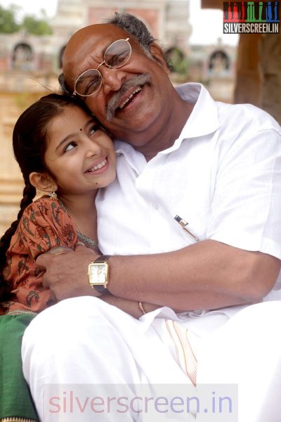 Sara Arjun and Nasser in Saivam Movie Stills