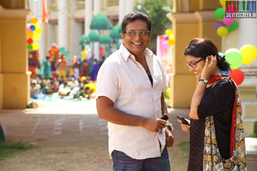 Prakash Raj in Un Samayal Arayil Movie Stills