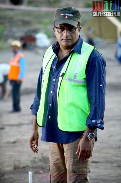 Prakash Raj in Un Samayal Arayil Movie Stills