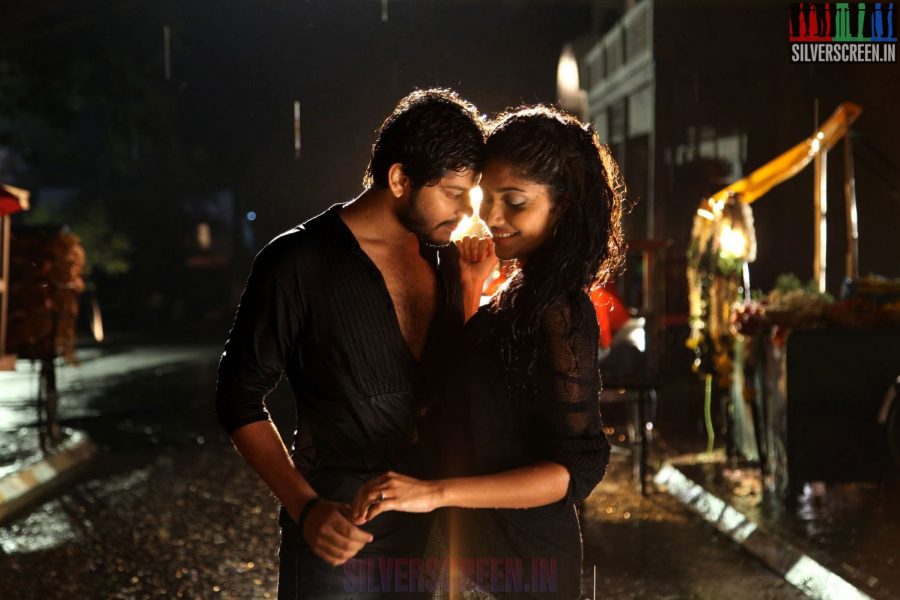 Samyuktha Hornad and Tejas in Un Samayal Arayil Movie Stills