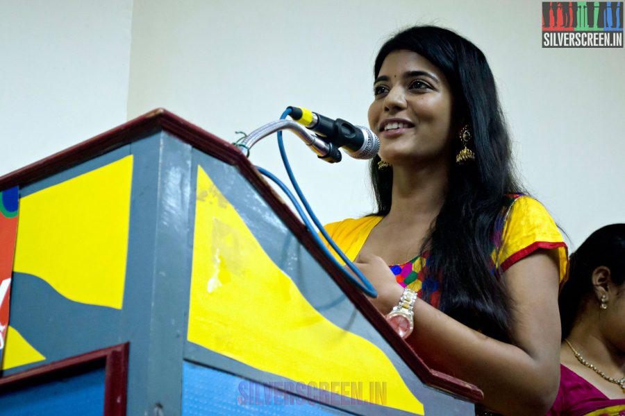 Unnal Mudiyum Penne Book Launch with Dhansika, Gayathrie and Iyshwarya Rajesh