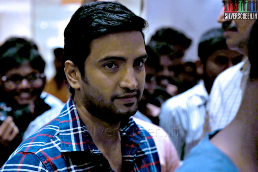 Comedian Actor Santhanam at the Vallavanukku Pullum Aayudham Press Meet