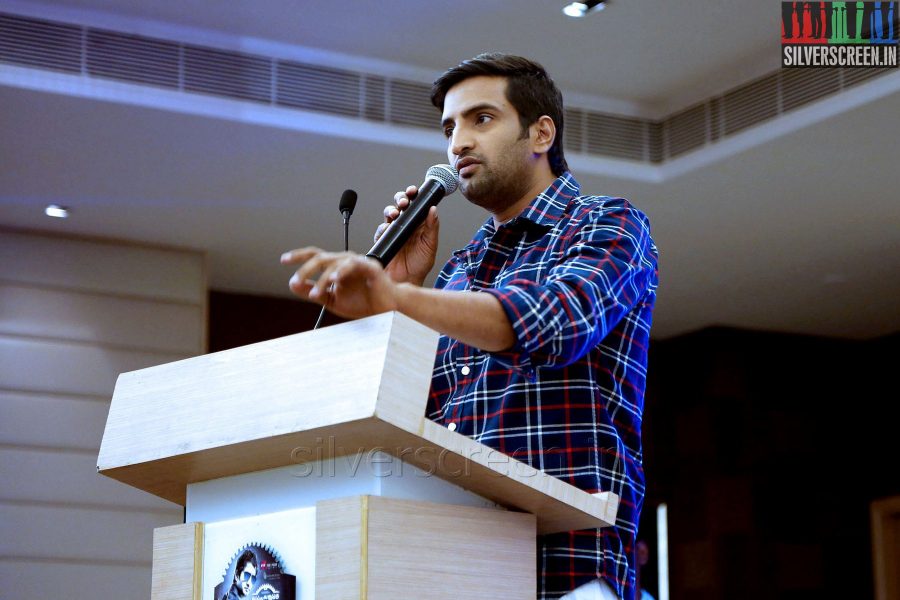 Comedian Actor Santhanam at the Vallavanukku Pullum Aayudham Press Meet