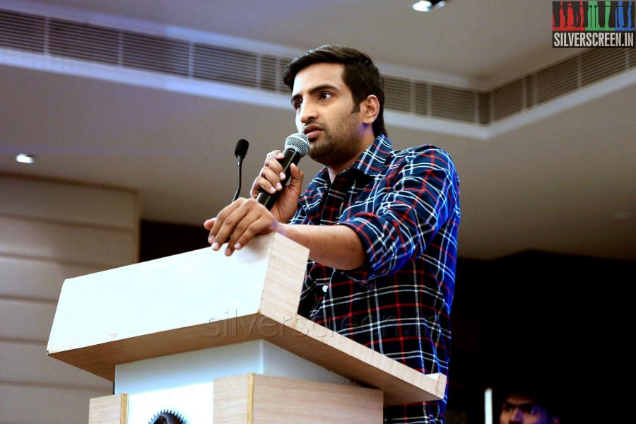 Comedian Actor Santhanam at the Vallavanukku Pullum Aayudham Press Meet