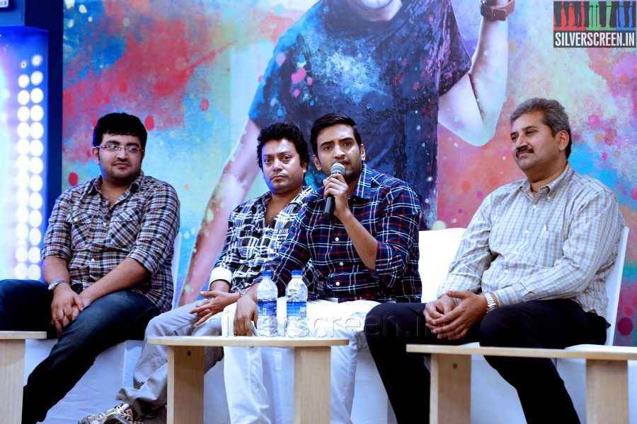 Comedian Actor Santhanam, Music Director Siddarth Vipin at the Vallavanukku Pullum Ayutham Press meet