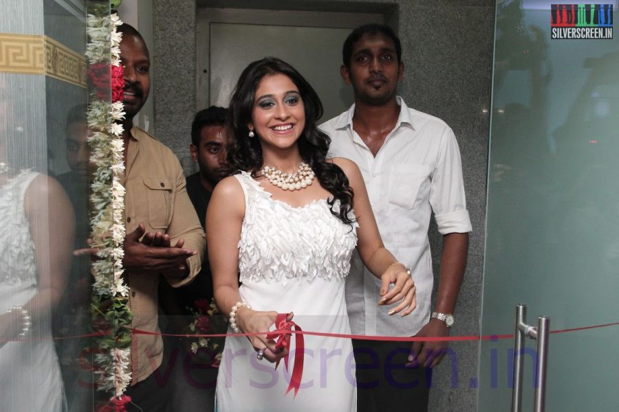 Acterss Regina Cassandra launched Essensuals