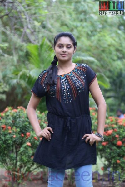 Actress Arundhathi at the Netru Indru Movie Press Show