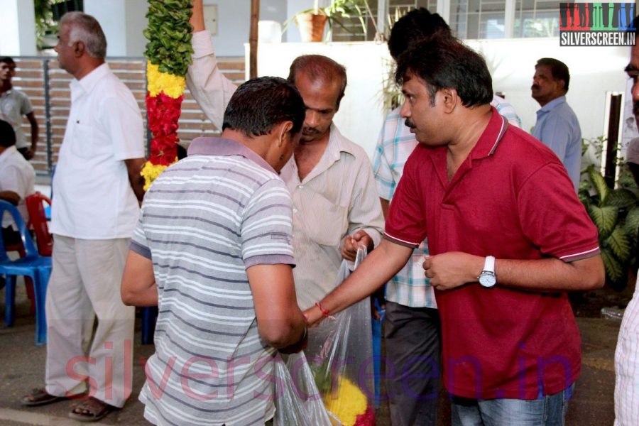 Director Perarasu at Director Ramanarayanan's Funeral