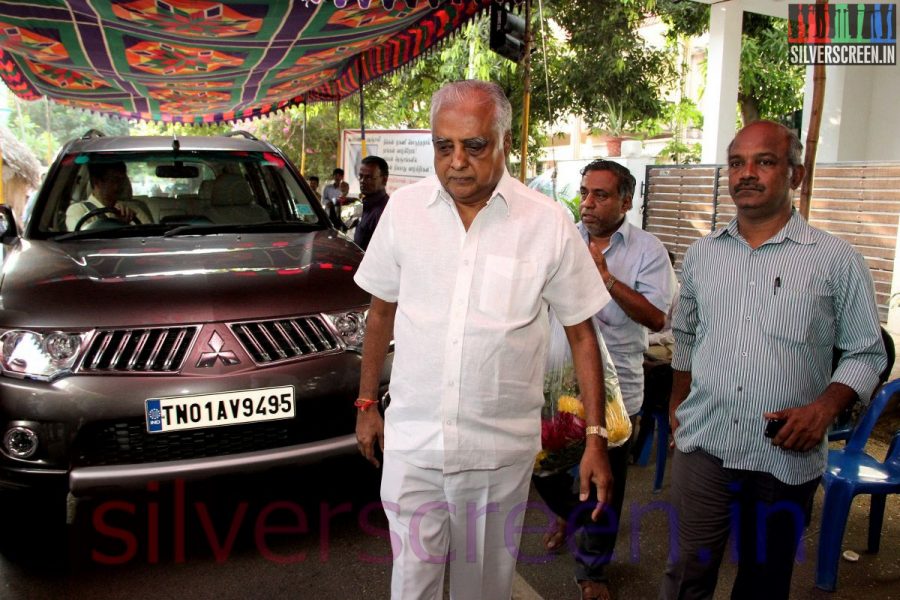 Abirami Ramanathan at Director Ramanarayanan's Funeral