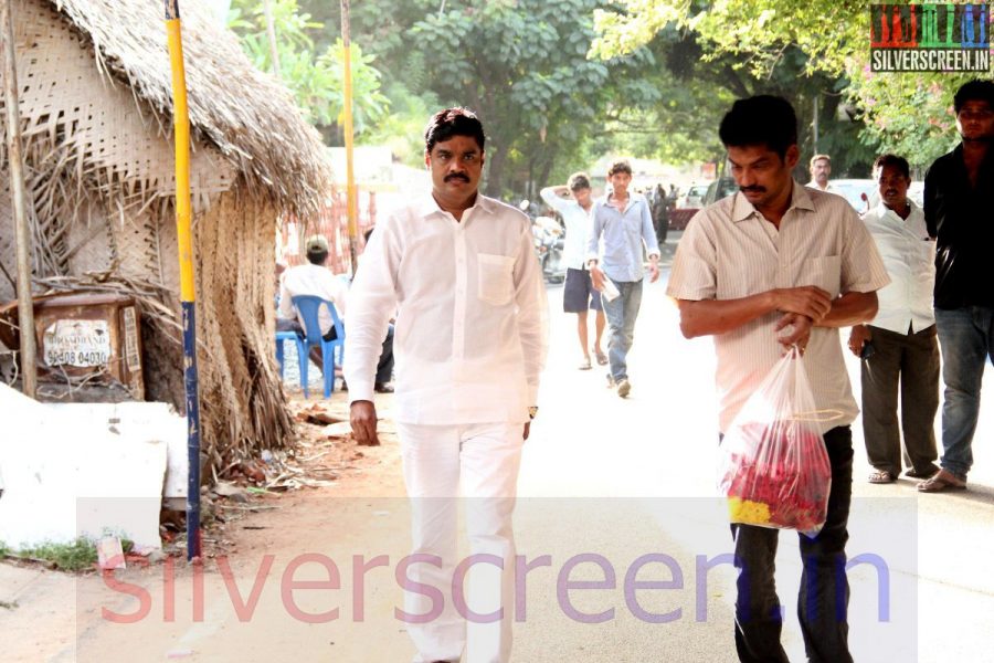 Actor RK at Director Ramanarayanan's Funeral