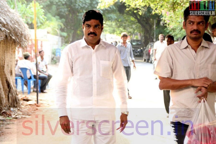 Actor RK at Director Ramanarayanan's Funeral