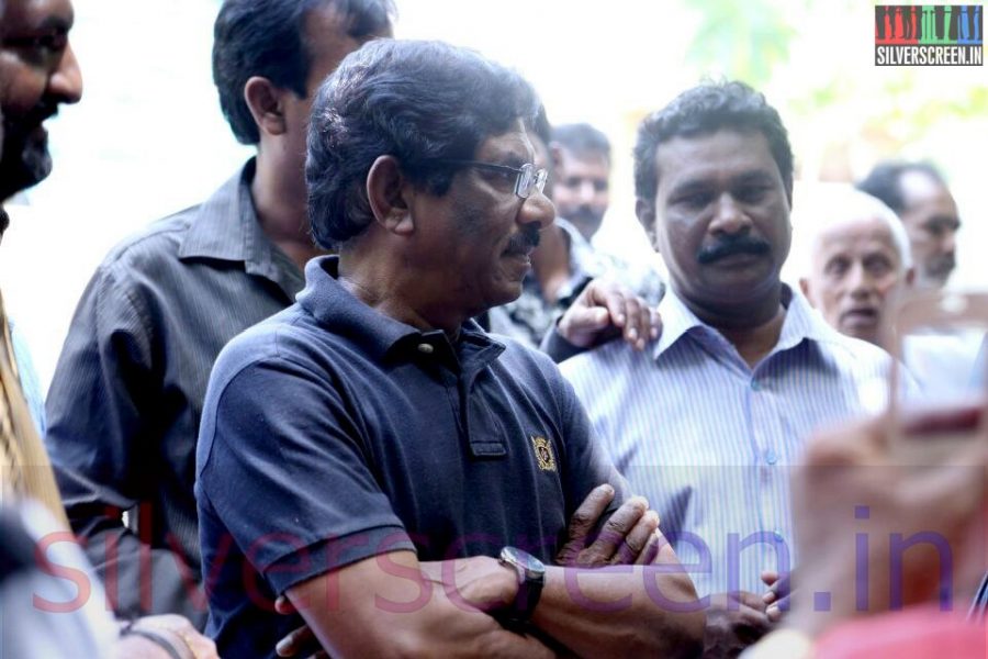 Director Bharathiraja at Director Ramanarayanan's Funeral