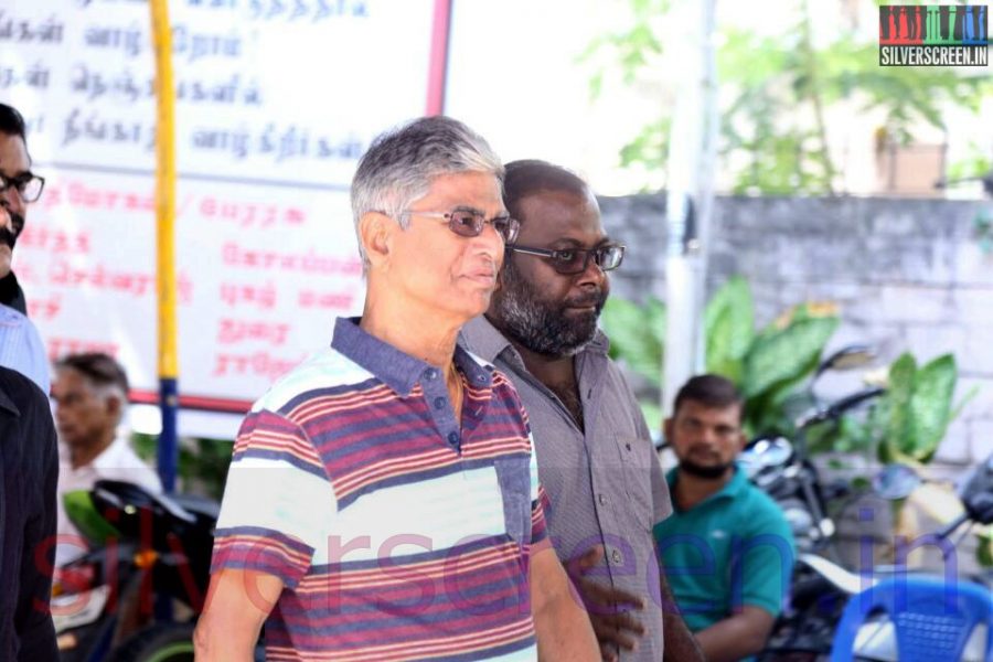 Director SA Chandrasekhar at Director Ramanarayanan's Funeral