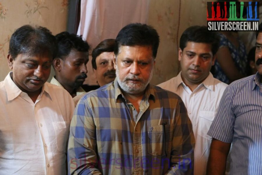 Actor Jayaprakash at Director Ramanarayanan's Funeral