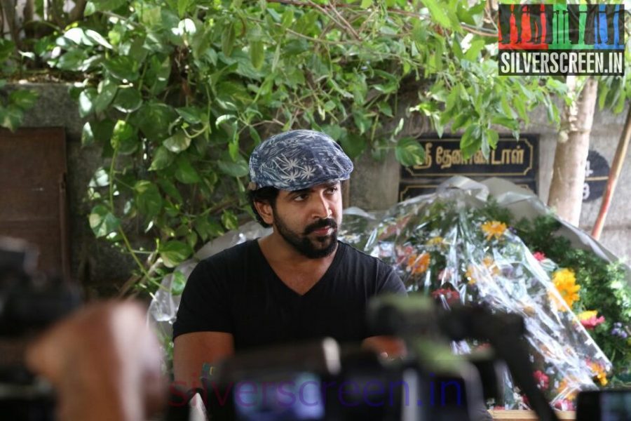 Actor Arun Vijay at Director Ramanarayanan's Funeral