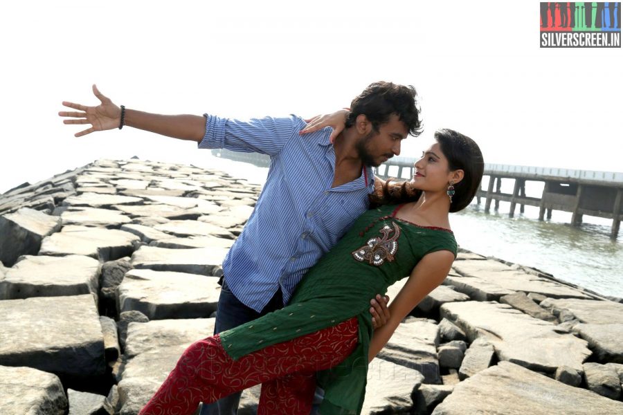 Actor Dhileepan Pugazhendhi and Actress Deepthi Manne in Yevan Movie Stills