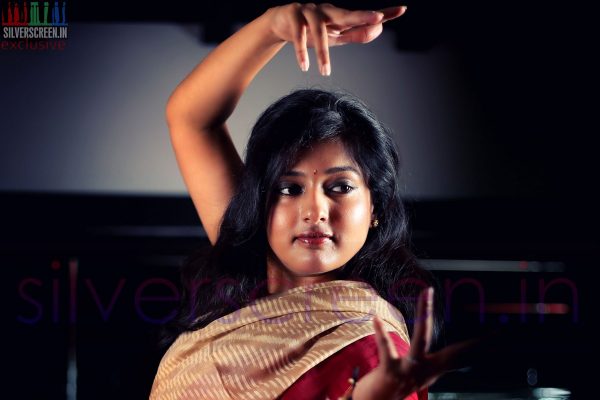 Actress Gayathri Raguram striking a Bharatanatyam  pose 