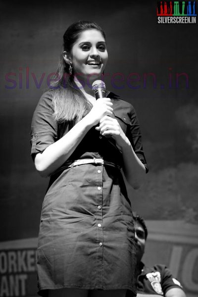 Actress Surabhi aka Surabi HQ Pics at the VIP Press Meet