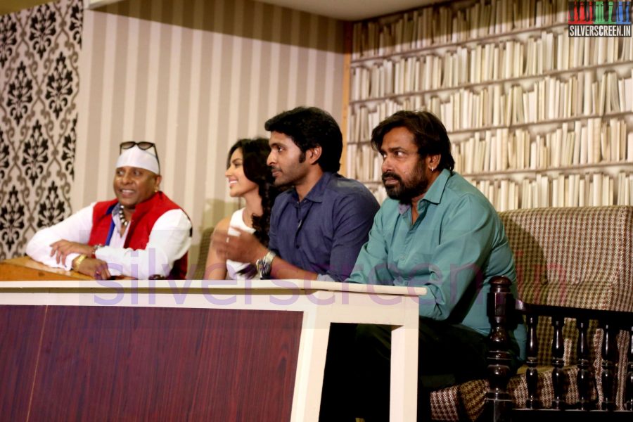 Actor Vikram Prabhu, Priya Anand, RD Rajasekhar, Sivamani at the Arima Nambi post-release Press Meet
