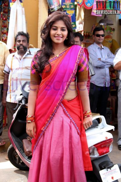 Actress Anjali at Lakshmi Movie Makers Production No.27 (Or Jayam Ravi Suraj Untitled Film)