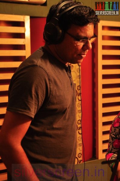 Music Director C Sathya in Making of Madhu Maadhu Soodhu Song