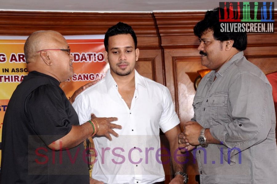 Actor Bharath, Radha Ravi, Manobala and Sriman at Stars Cricket Leaugue (Or SCL) Jersey Launch