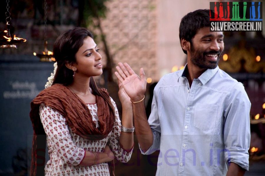 Actor Dhanush and Actress Amala Paul in Velaiyilla Pattathari Movie Stills