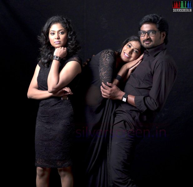 Actor Mirchi Senthil, Actress Srinda Ashab and Vijayalakshmi in Vennila Veedu Movie Stills