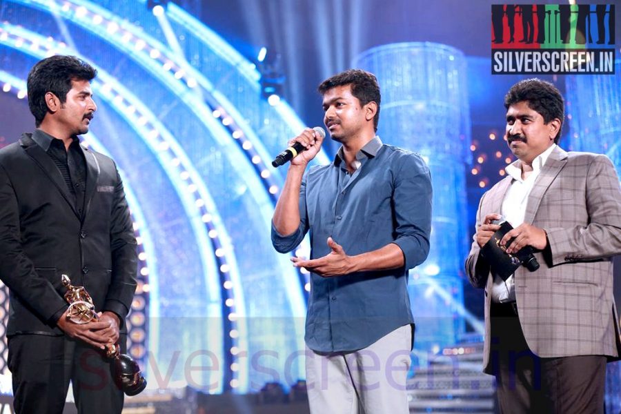 Actor Vijay and Sivakarthikeyan at Vijay Awards 2014 Event