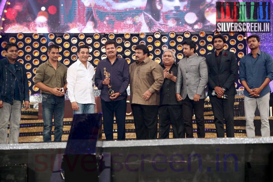 Actor Vijay, Kamal Haasan, Prabhu, Vikram Prabhu, Director Shankar and Music Director AR Rahman at Vijay Awards 2014 Event