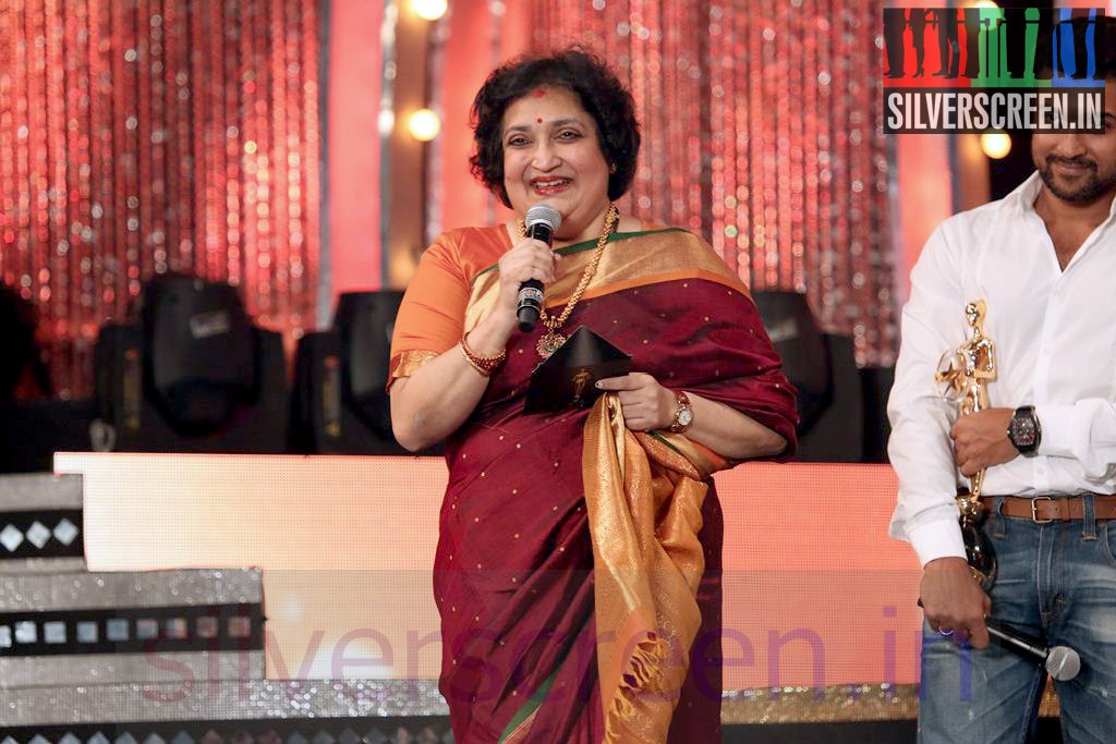 Actress Latha Rajinikanth at Vijay Awards 2014 Event