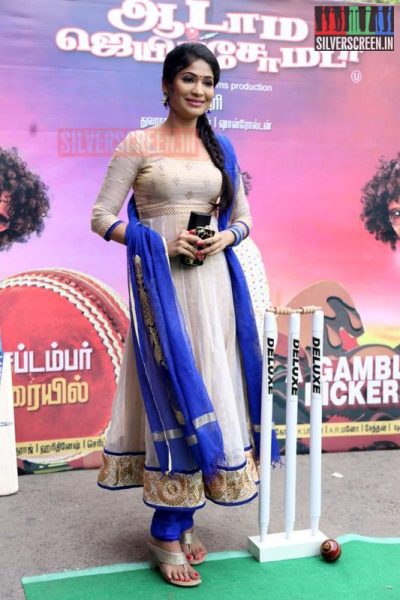 Actress Vijayalakshmi Agathiyan at the Aadama Jaichomada Audio launch
