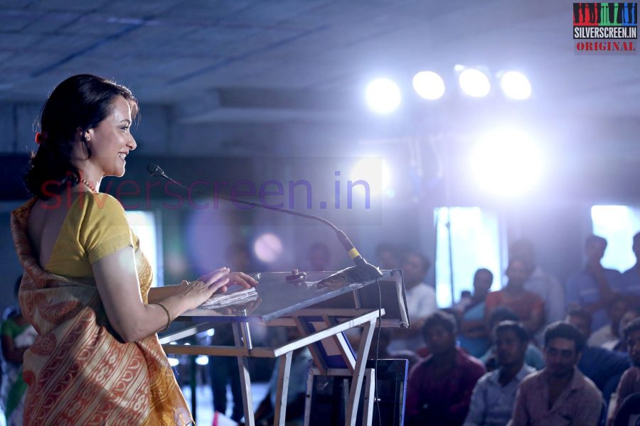 actress-amala-uyirmei-serial-press-meet-hq-stills-050