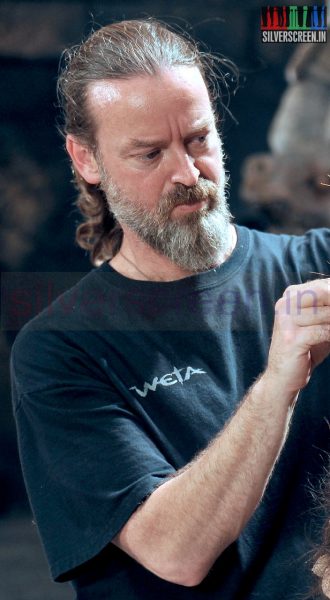 Weta Workshop Artist Sean Foot in Ai Movie Working Stills