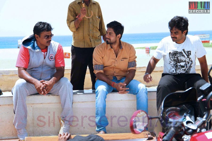 Director R Sashidharan in in Kadai Enn 6 Movie Making Stills
