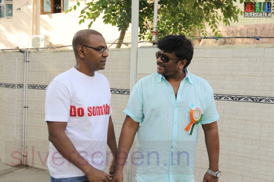 national-flag-hosting-function-by-r-parthiban-lawrence-raghavendra-stills-007