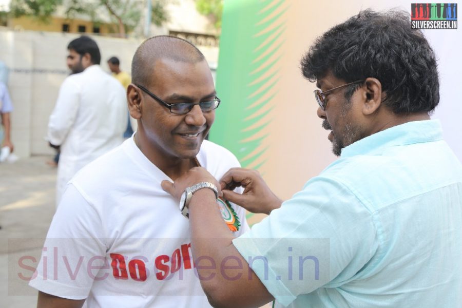 national-flag-hosting-function-by-r-parthiban-lawrence-raghavendra-stills-008