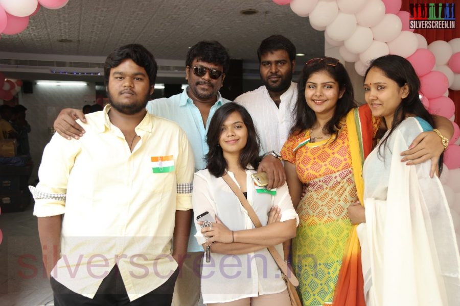 national-flag-hosting-function-by-r-parthiban-lawrence-raghavendra-stills-017