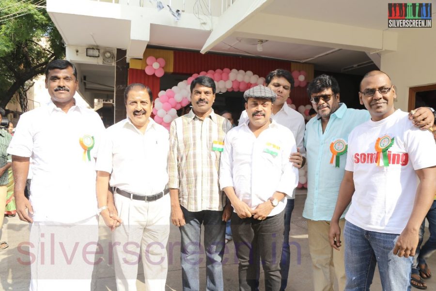 national-flag-hosting-function-by-r-parthiban-lawrence-raghavendra-stills-022