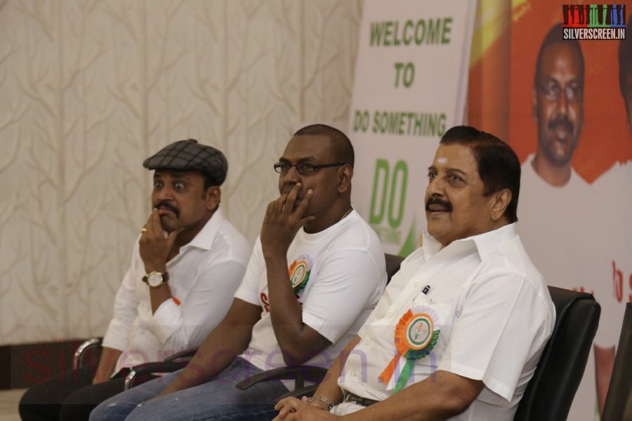 national-flag-hosting-function-by-r-parthiban-lawrence-raghavendra-stills-034