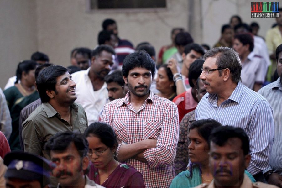 Actor Sathyaraj, Sathish and Vikram Prabhu in Sigaram Thodu Movie Stills