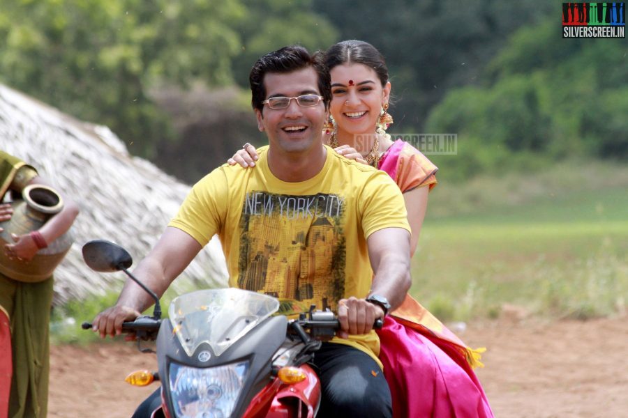 Actress Hansika Motwani and Vinay Rai in Aranmanai Movie Stills