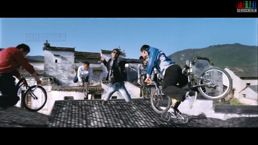 I Movie Teaser Frames with Vikram and Amy Jackson