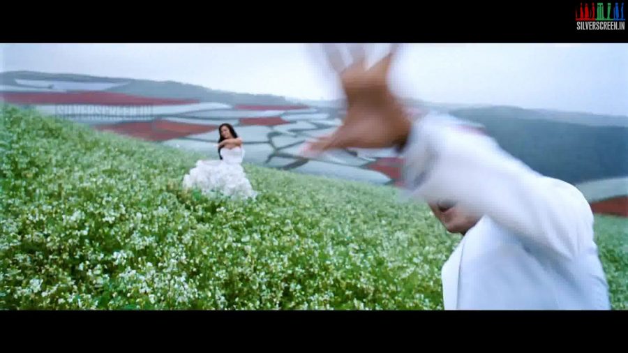 I Movie Teaser Frames with Vikram and Amy Jackson