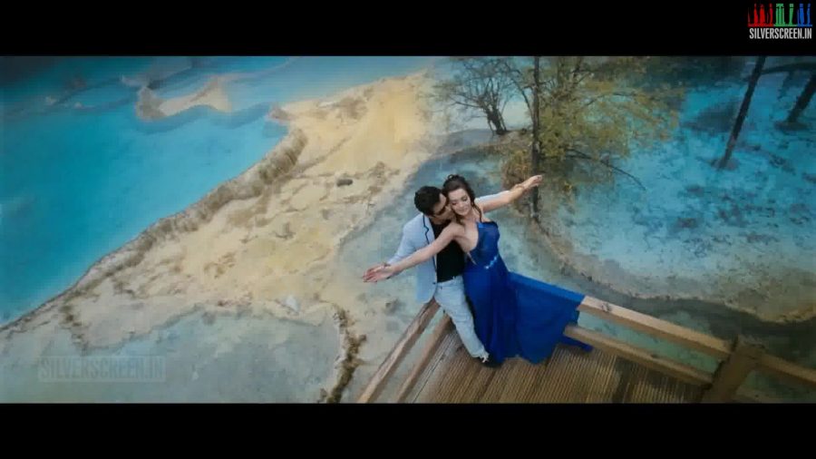 I Movie Teaser Frames with Vikram and Amy Jackson