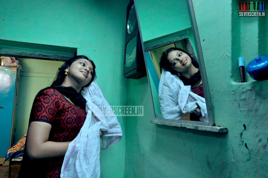 Actress Arundhathi in Pongi Ezhu Manohara Movie Stills